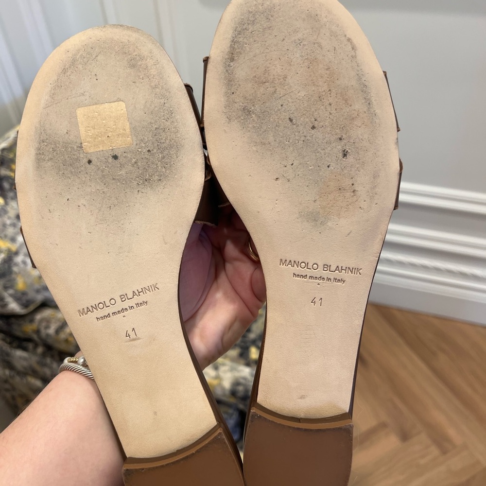 Manolo Blahnik - Circle-Cut Leather Flat Slide Sandals | Size 41 | Gently Used - Picture 6 of 9